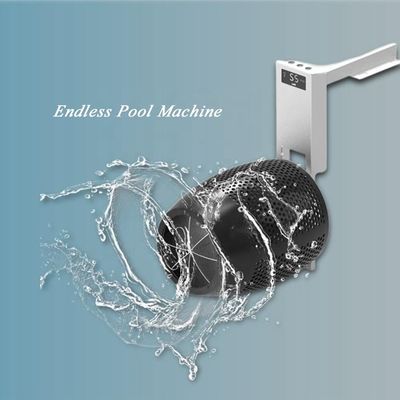Treinamento de natação com a máquina AUPOOL de piscina de jato de água contra corrente