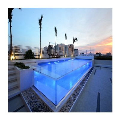 Alta dureza da superfície Massagem acrílica Piscina Spa ao ar livre dentro do seu orçamento