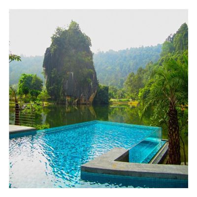 Painéis de vidro acrílico transparente de 50 mm de espessura para piscinas Densidade 1,20 g/cm3 e durável