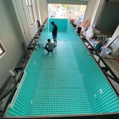 Piscina pré-fabricada de função infinita com janela de painel acrílico e construção de aço inoxidável
