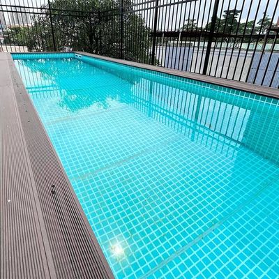 Fácil de instalar piscina de contêineres infinitos Spa de natação com material de janela acrílica PMMA Lucite