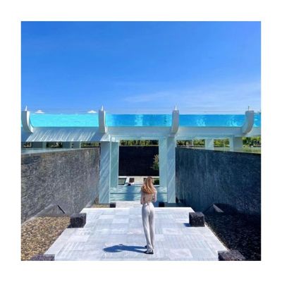 Uma piscina acrílica de 12 m Uma adição luxuosa ao Aupool Hotel Espectacular