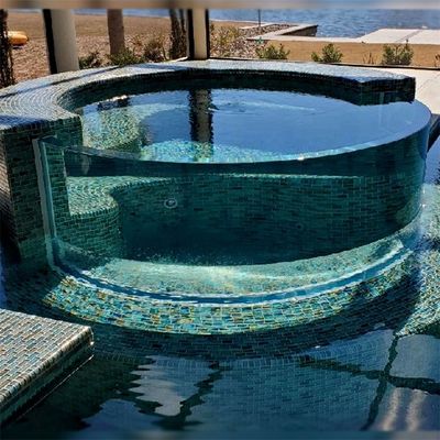 Transforme a sua área de piscina com o painel acrílico AUPOOL