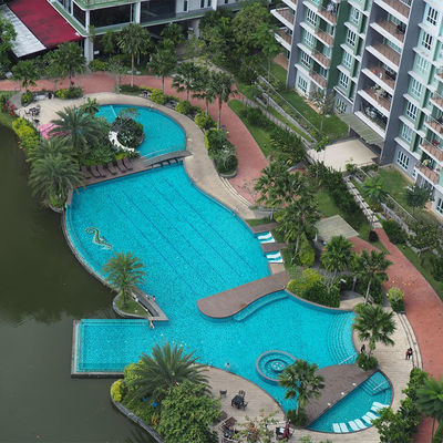 Design de piscina de vidro transparente suspenso acrílico Aupool com painel acrílico PMMA
