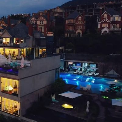 Demandas do cliente piscina acrílica para Aupool Outdoor Homestay transparente claro