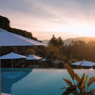 Demandas do cliente piscina acrílica para Aupool Outdoor Homestay transparente claro